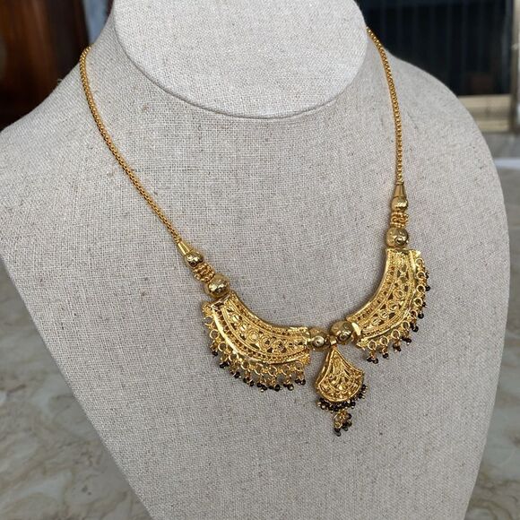 Bollywood Indian Gold Tone Neckkace - Picture 4 of 11